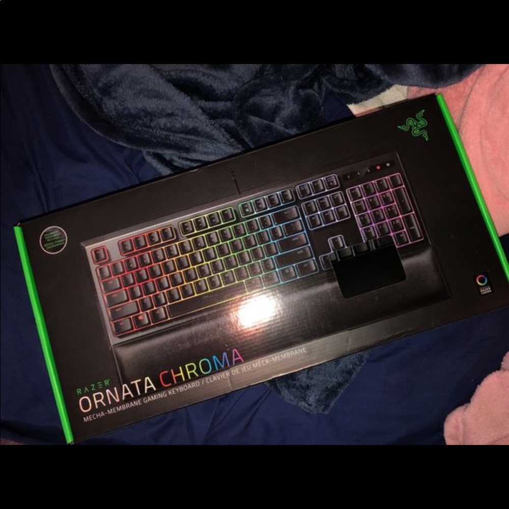 Razer Gaming keyboard with armrest